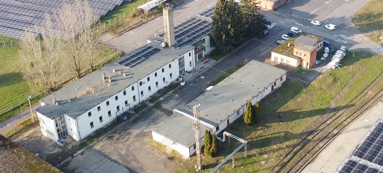 Territory and buildings photo 1